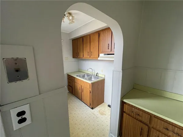 $750 | 15 Darlington Avenue, New Castle, PA 16102