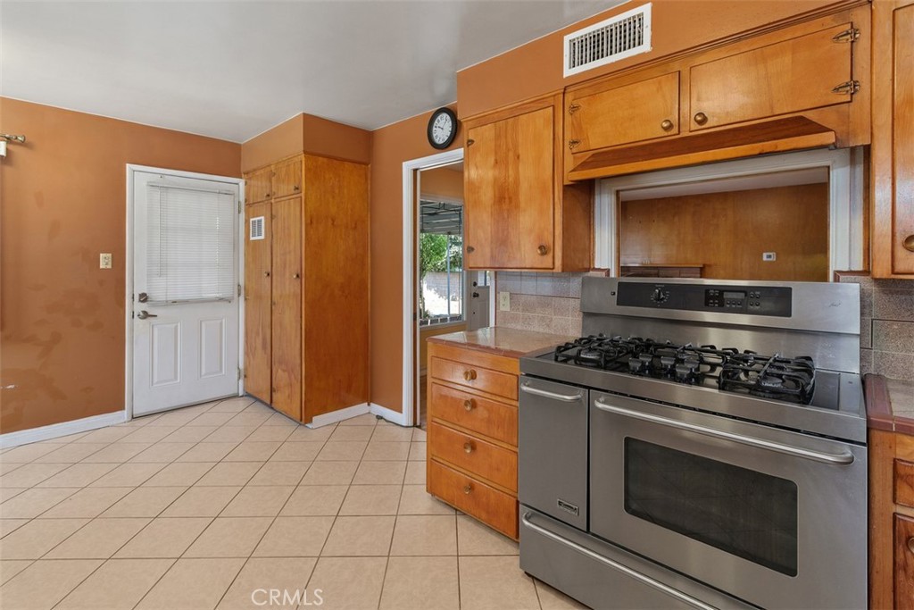 417 East Cornell Drive Rialto, CA 92376 - Photo 18 of 40