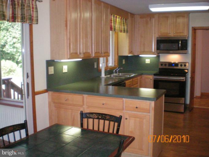 12827 Dover Road Reisterstown, MD 21136 - Photo 12 of 30 Kitchen
