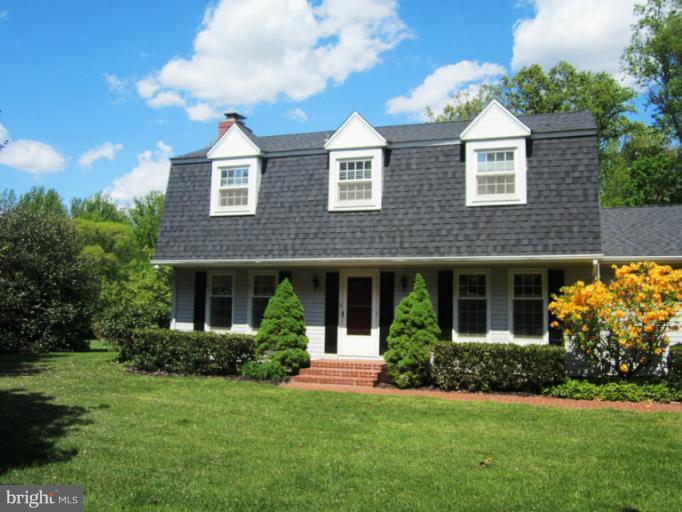 12827 Dover Road Reisterstown, MD 21136 - Photo 20 of 30 Exterior (Front)