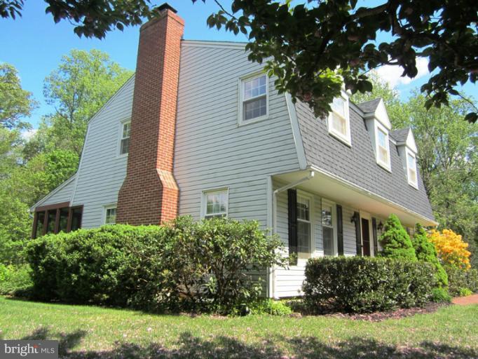 12827 Dover Road Reisterstown, MD 21136 - Photo 7 of 30 Exterior (General)