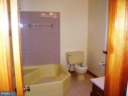 12827 Dover Road Reisterstown, MD 21136 - Photo 9 of 30 Bath (Master)