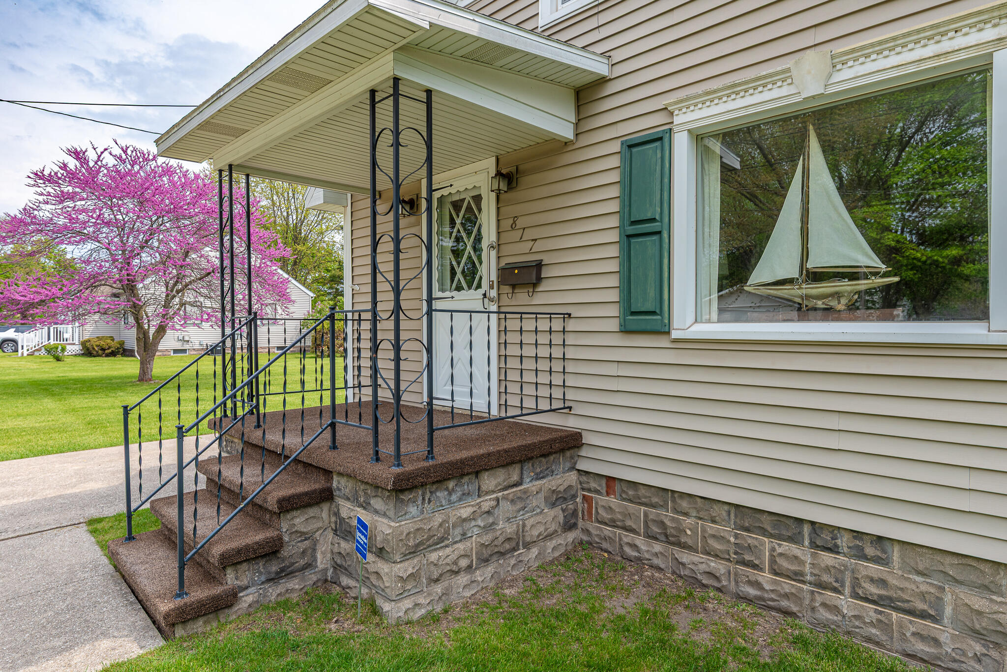 817 Oak Street Manistee, MI 49660 - Photo 4 of 39 RHPRE_260518_004