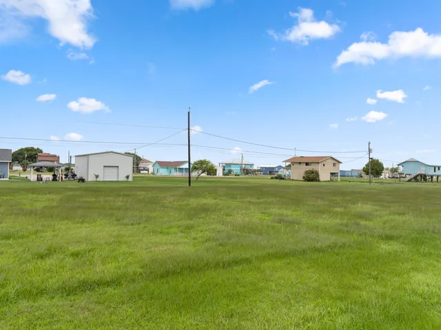 $22,000 | 102 Calumet Drive, Palacios, TX 77465