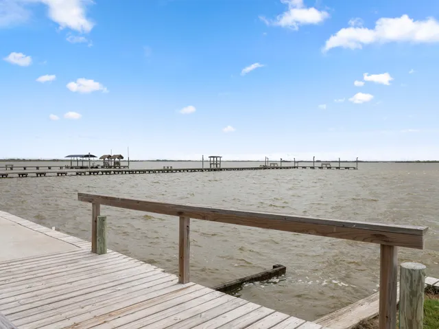 $22,000 | 102 Calumet Drive, Palacios, TX 77465