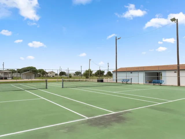 $22,000 | 102 Calumet Drive, Palacios, TX 77465