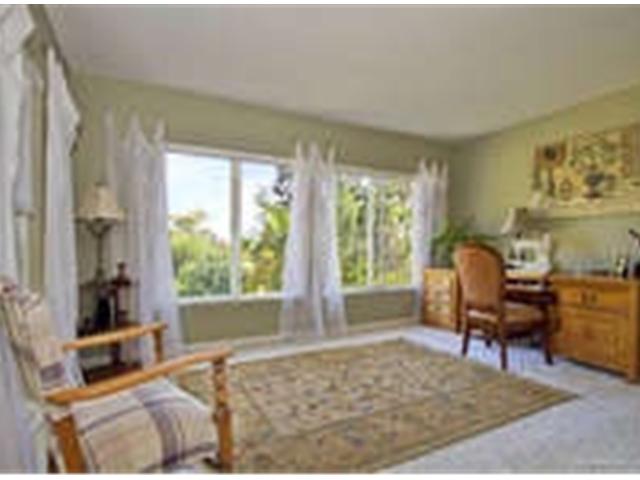 1253 Belleflower Road Carlsbad, CA 92011 - Photo 8 of 25 Gallery Image 8