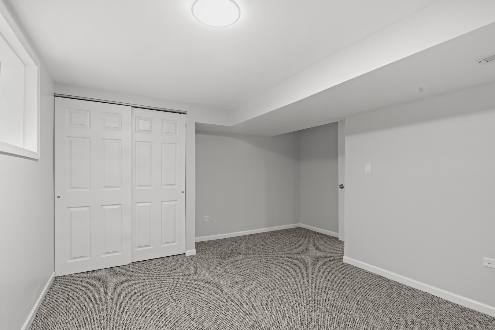 236 Callan Avenue, Unit G Evanston, IL 60202 - Photo 12 of 13 a view of an empty room