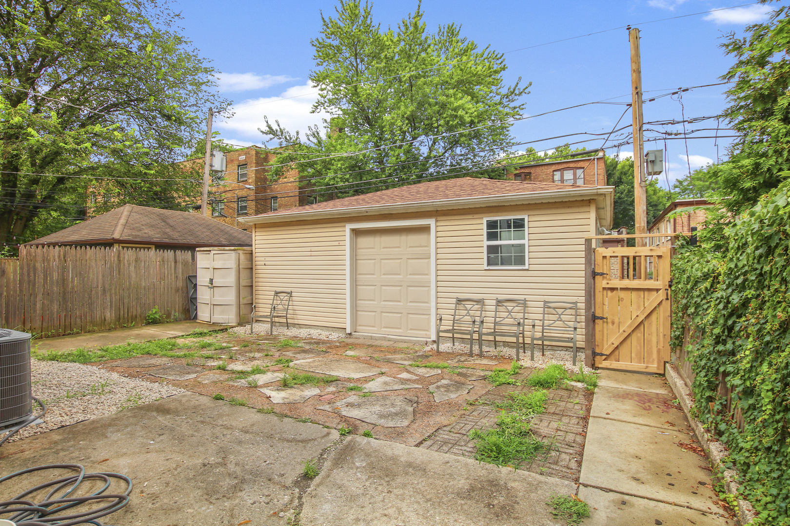 236 Callan Avenue, Unit G Evanston, IL 60202 - Photo 13 of 13 a view of a house with a yard