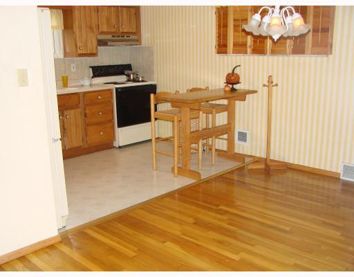 418 Hochberg Road Monroeville, PA 15146 - Photo 3 of 15 Kitchen.