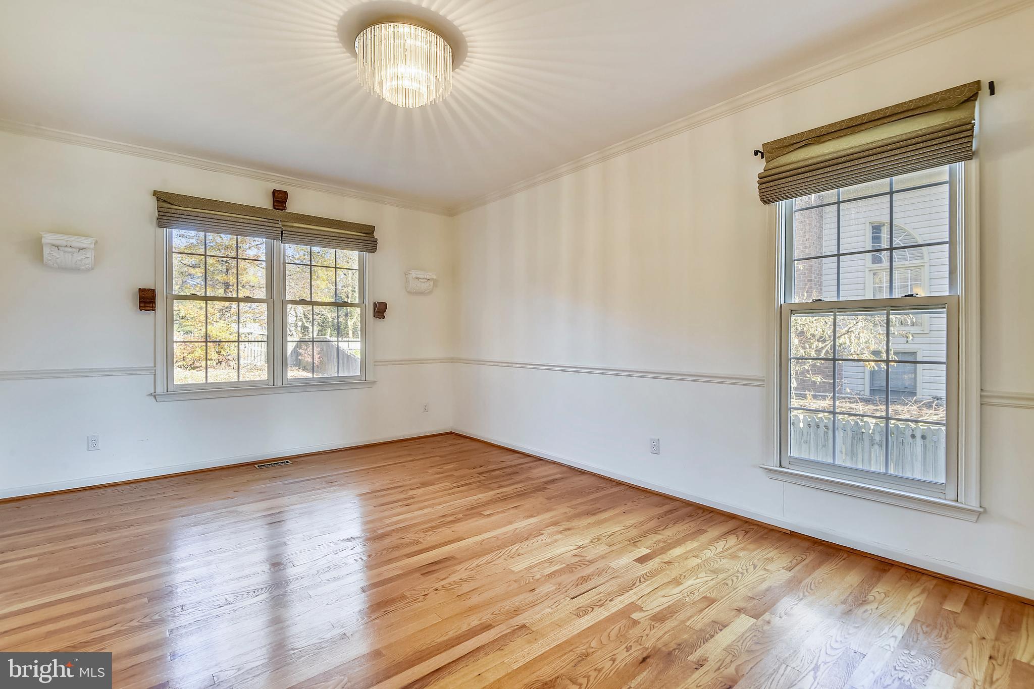 11124 Luttrell Lane Silver Spring, MD 20902 - Photo 13 of 19 Gallery Image 13