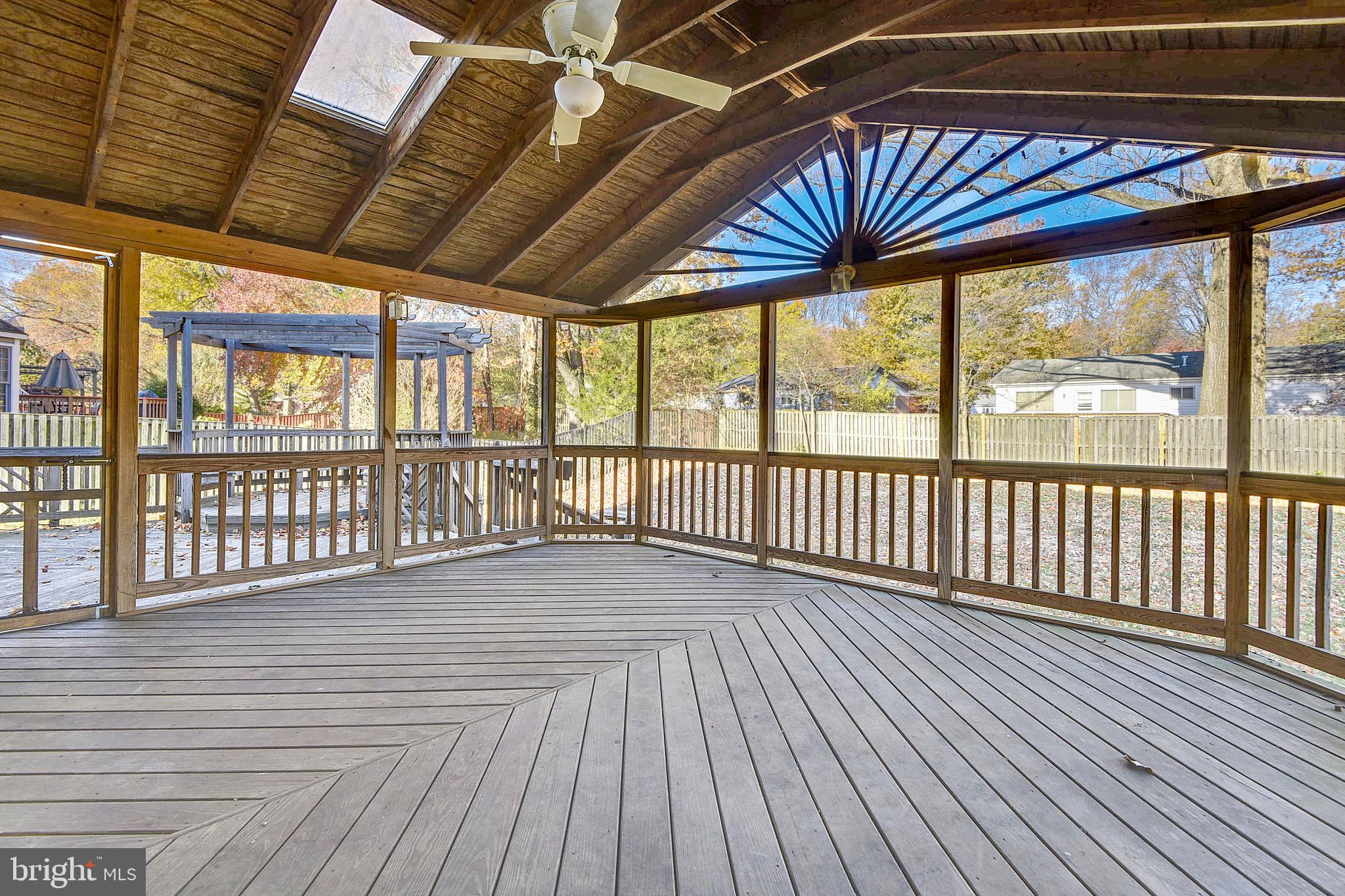 11124 Luttrell Lane Silver Spring, MD 20902 - Photo 17 of 19 Gallery Image 17
