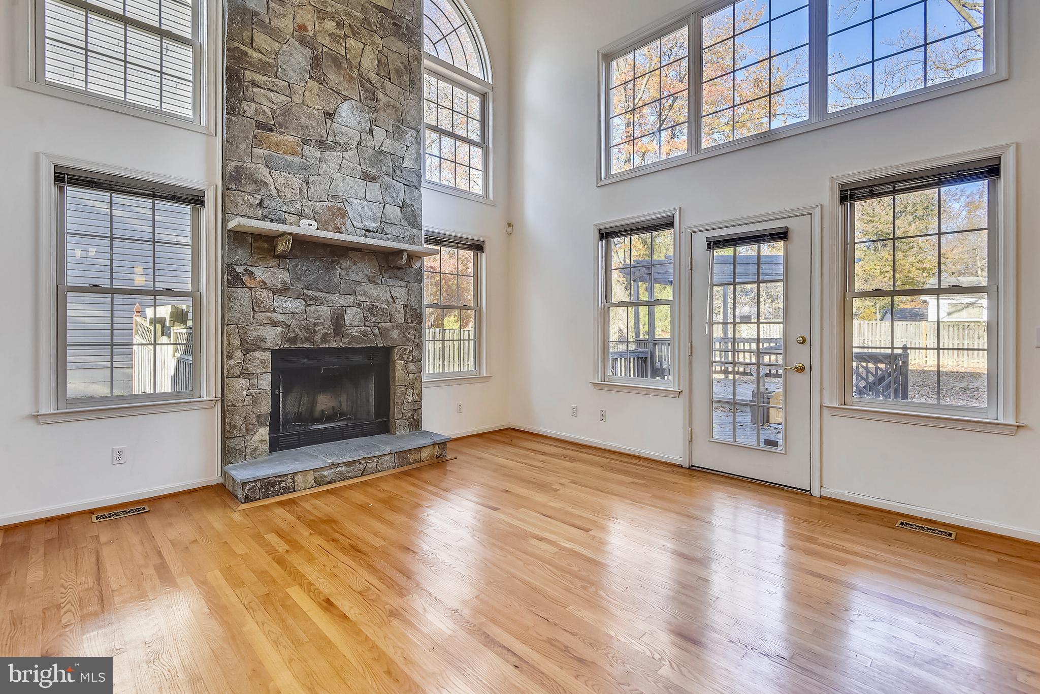 11124 Luttrell Lane Silver Spring, MD 20902 - Photo 8 of 19 Gallery Image 8