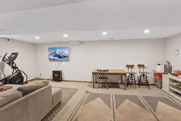 $585,000 | 9908 North Glenwood Drive, Spokane, WA 99208