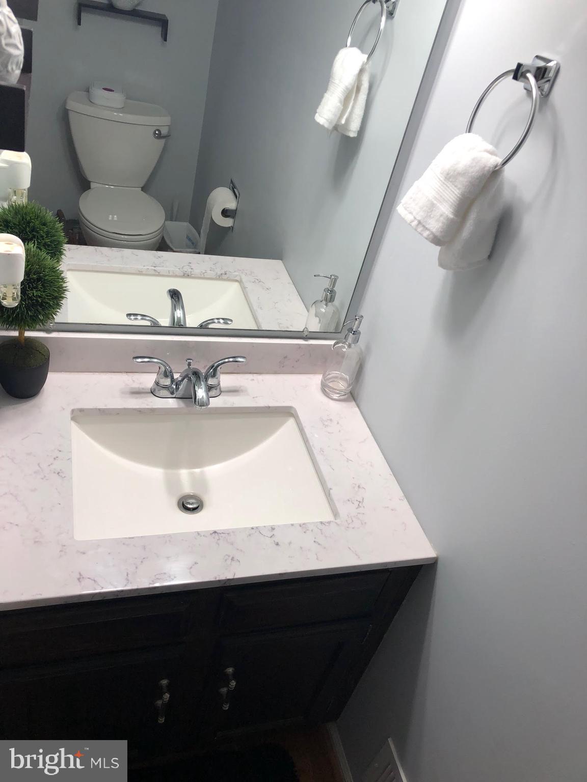 11020 Granby Court Reston, VA 20191 - Photo 16 of 28