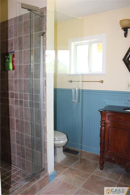 232 Georges Road Dayton, NJ 08810 - Photo 13 of 24 Gallery Image 13