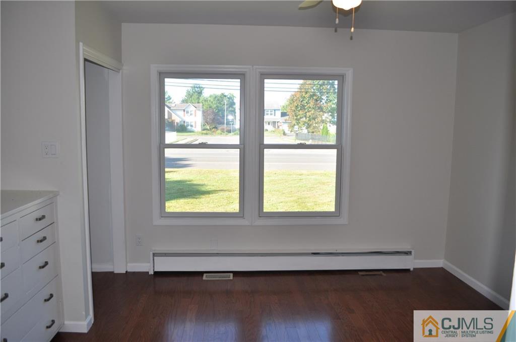232 Georges Road Dayton, NJ 08810 - Photo 18 of 24 Gallery Image 18