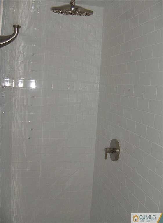 232 Georges Road Dayton, NJ 08810 - Photo 23 of 24 Gallery Image 23