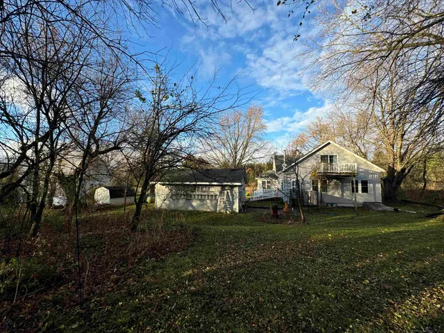 $395,000 | W6147 Highway 21, Wautoma, WI 54982