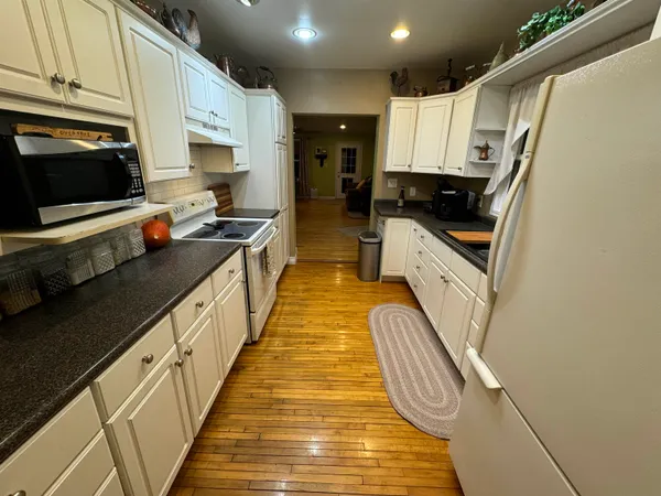 $395,000 | W6147 Highway 21, Wautoma, WI 54982