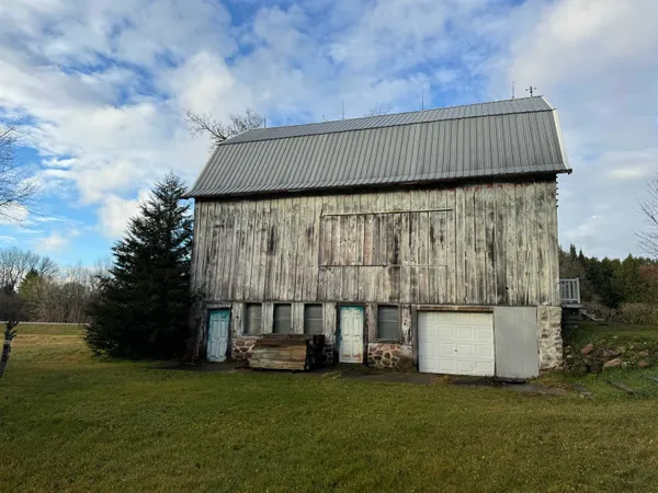 $395,000 | W6147 Highway 21, Wautoma, WI 54982