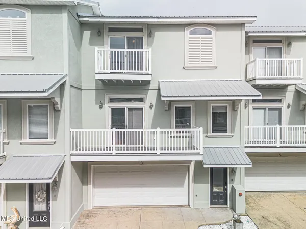 $279,900 | 723 Beach Boulevard, Unit 723, Long Beach, MS 39560