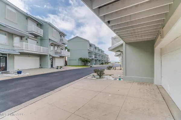 $279,900 | 723 Beach Boulevard, Unit 723, Long Beach, MS 39560