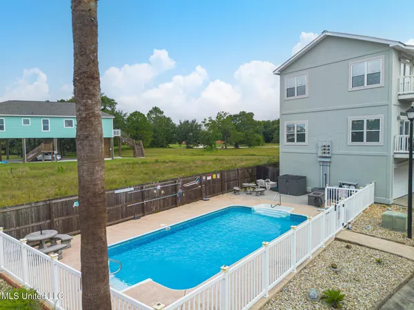 $279,900 | 723 Beach Boulevard, Unit 723, Long Beach, MS 39560