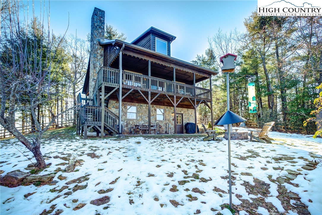 1643 Buck Mountain Road Purlear, NC 28665 - Photo 28 of 33 a view of a roof deck