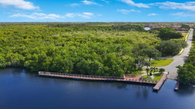 $2,000 | 540 Southwest South River Drive, Unit 204, Stuart, FL 34997