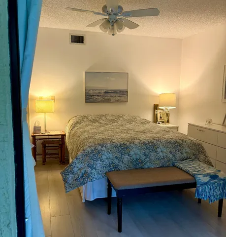 $2,000 | 540 Southwest South River Drive, Unit 204, Stuart, FL 34997