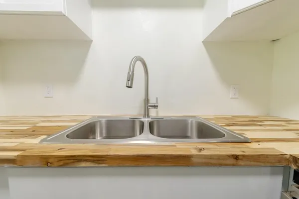 $235,000 | 809 Southeast 10th Street, Okeechobee, FL 34974