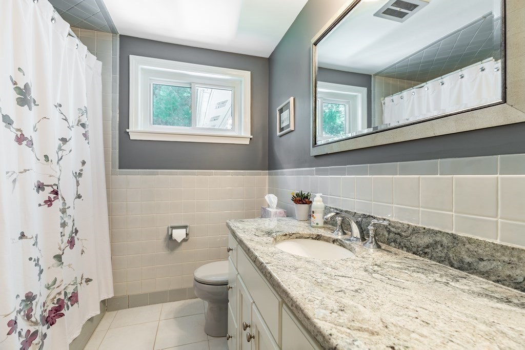 10 Livingston Road Sharon, MA 02067 - Photo 17 of 30 Gallery Image 17