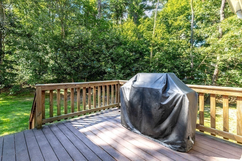 10 Livingston Road Sharon, MA 02067 - Photo 23 of 30 Gallery Image 23