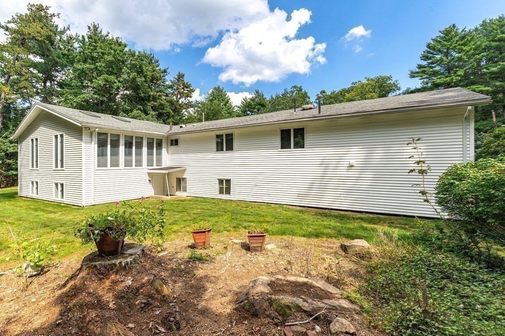 10 Livingston Road Sharon, MA 02067 - Photo 26 of 30 Gallery Image 26