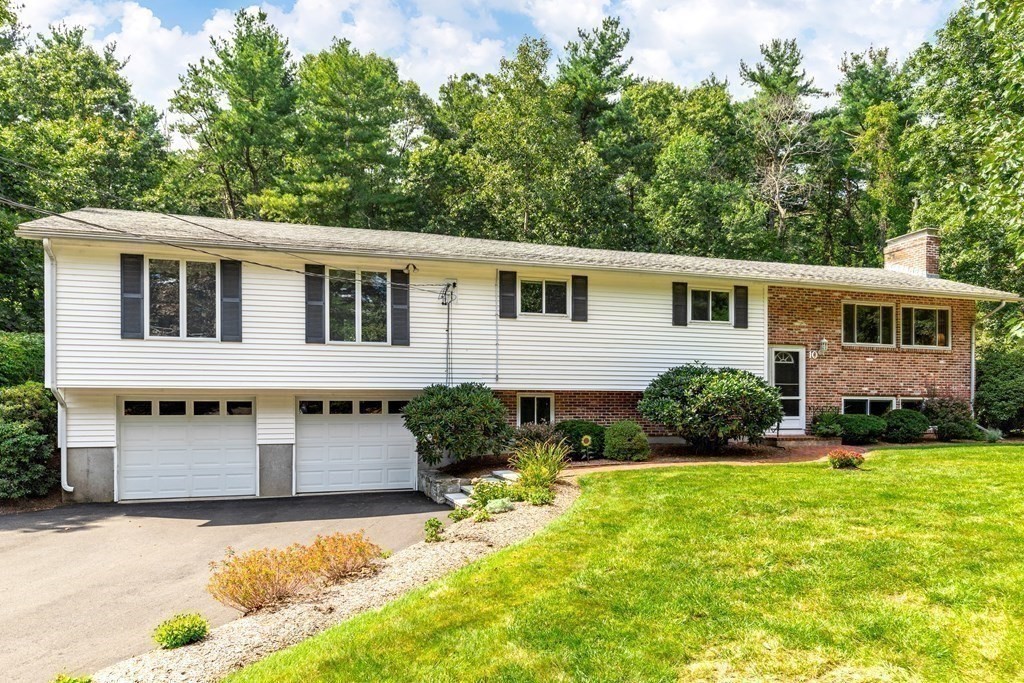 10 Livingston Road Sharon, MA 02067 - Photo 3 of 30 Gallery Image 3