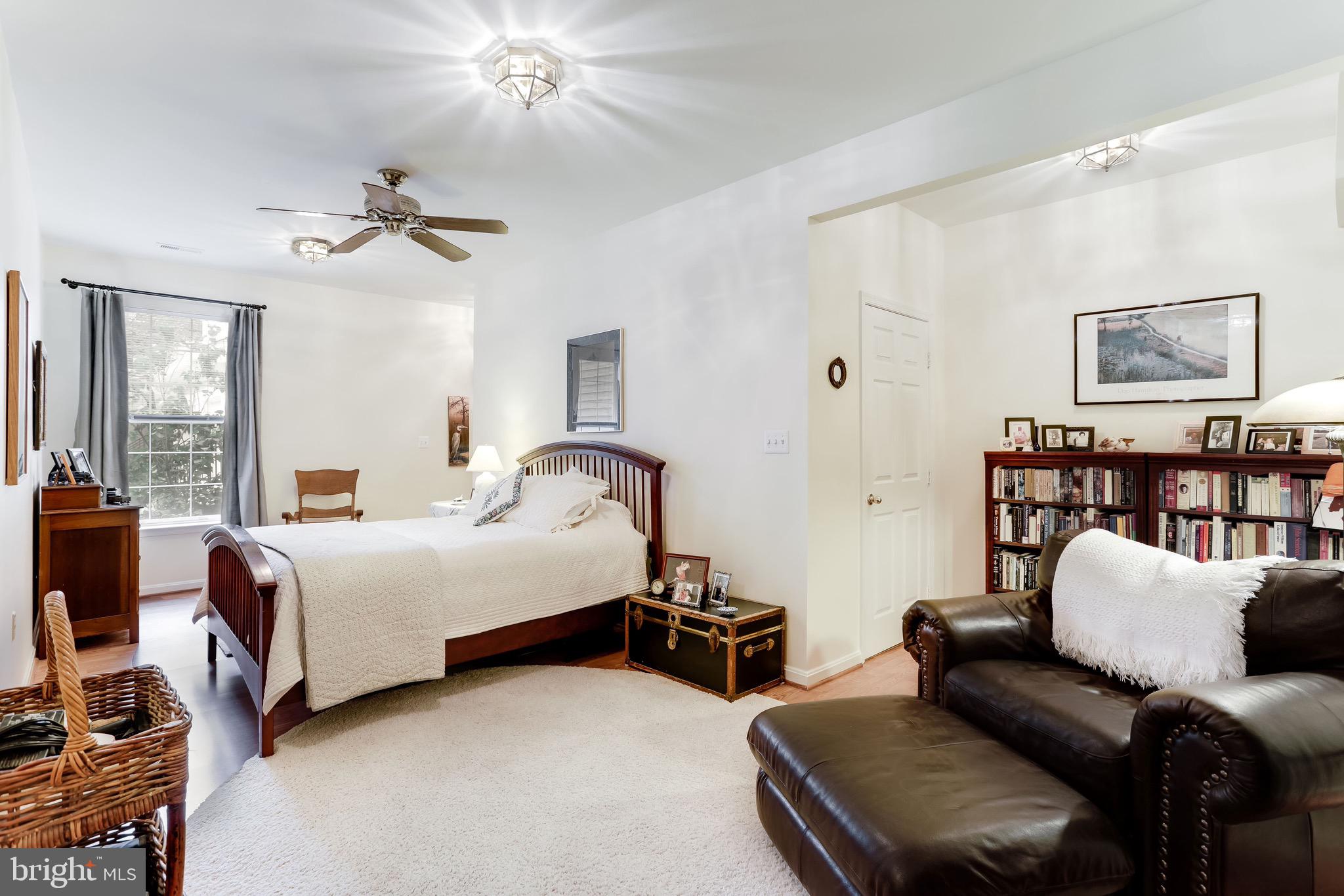 11402 Gate Hill Place, Unit 60 Reston, VA 20194 - Photo 21 of 27 Lower Level, currently furnished as a guest room.