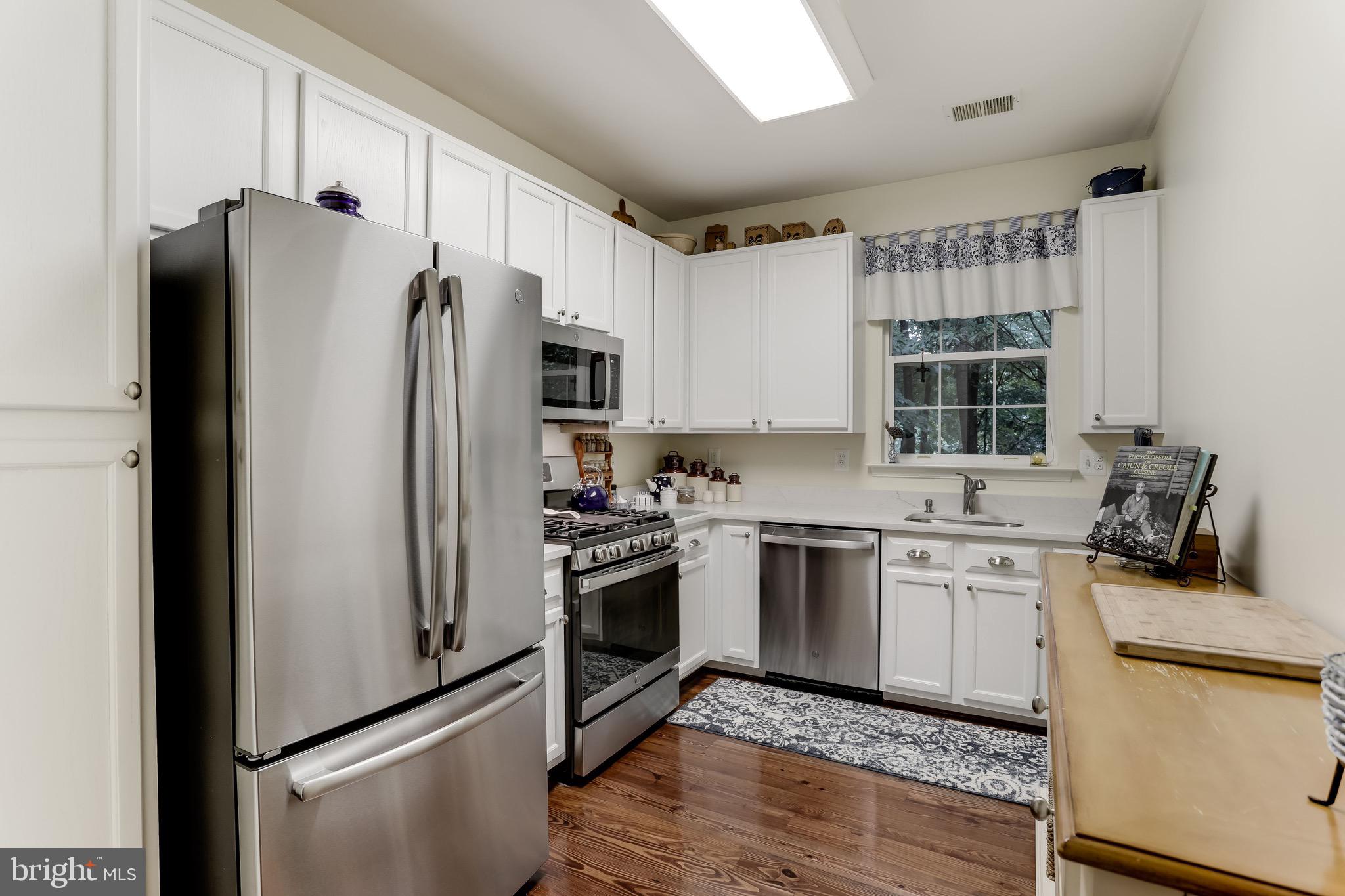 11402 Gate Hill Place, Unit 60 Reston, VA 20194 - Photo 7 of 27 Updated Kitchen 2021
