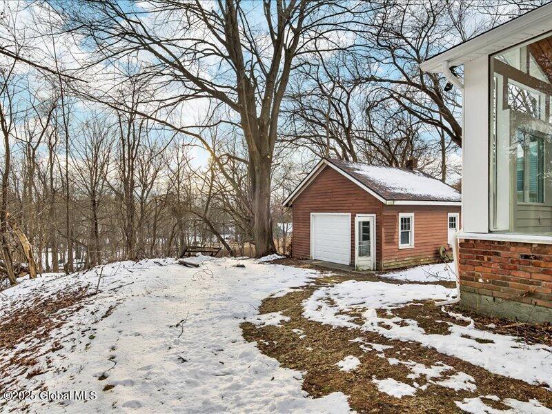 11 Maple Avenue Bethlehem, NY 12159 - Photo 37 of 41 38-P1276969