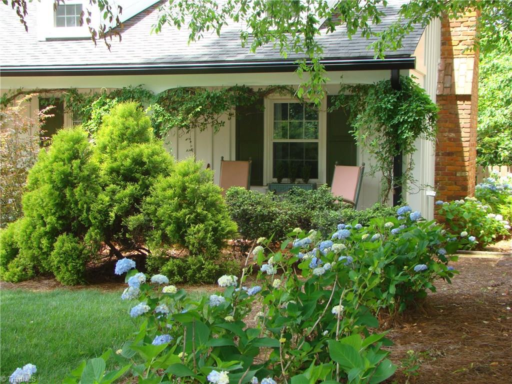 3614 Pinetop Road Greensboro, NC 27410 - Photo 2 of 30 Gallery Image 2