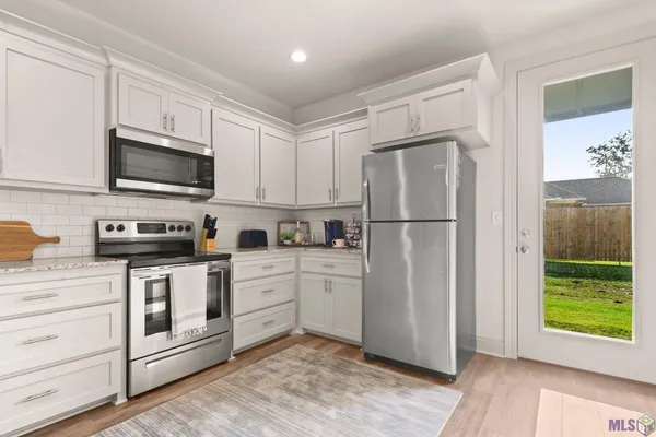 $1,400 | 35980 Cane Market Road, Unit 3D, Denham Springs, LA 70706