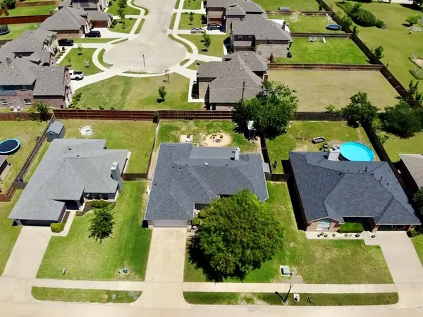 $319,500 | 514 Morningside Court, Midlothian, TX 76065