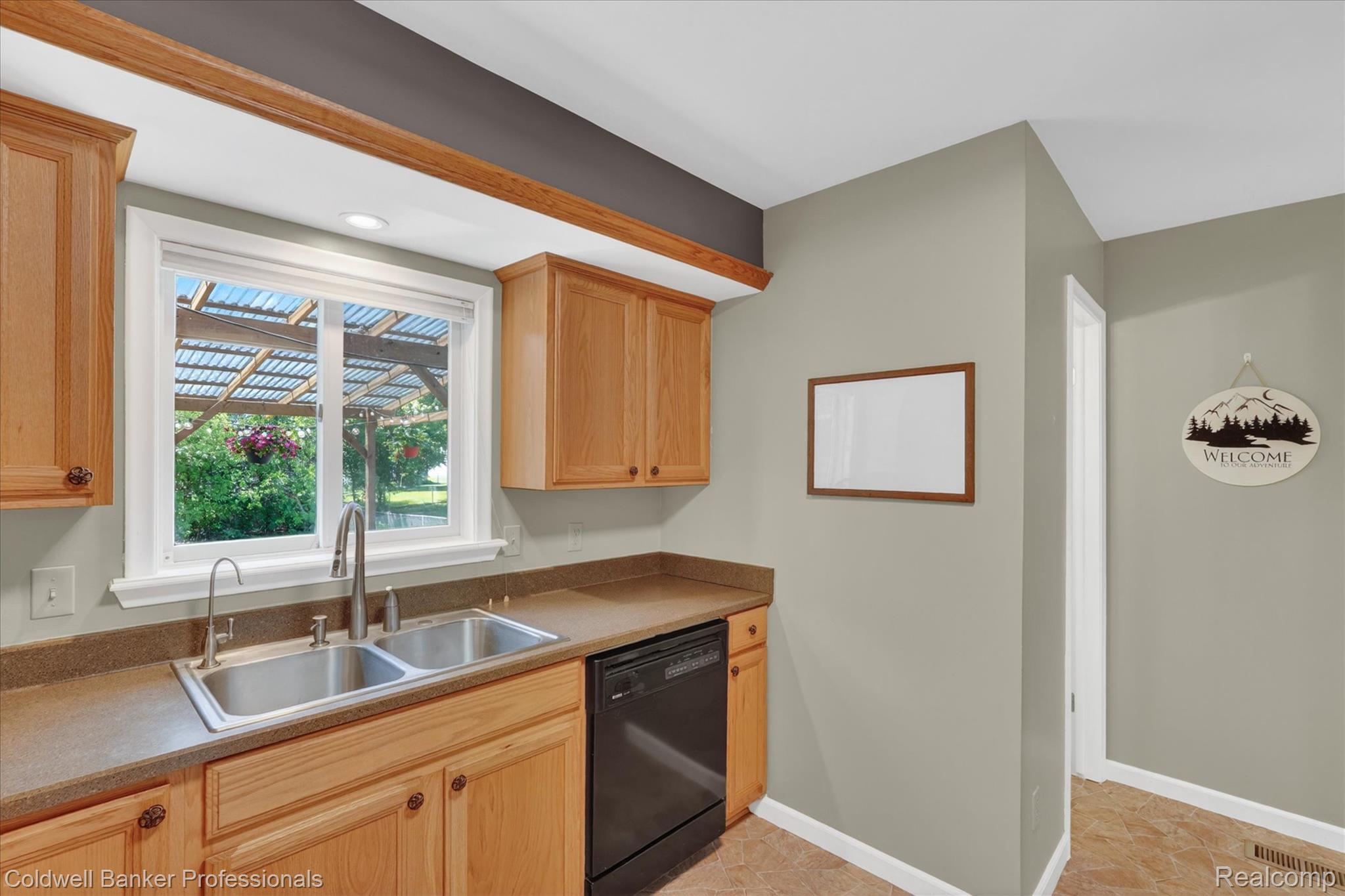 6076 Wild Turkey Road Grand Blanc, MI 48439 - Photo 15 of 50 15-6076-Wild-Turkey-Rd-WindowStill.jpg