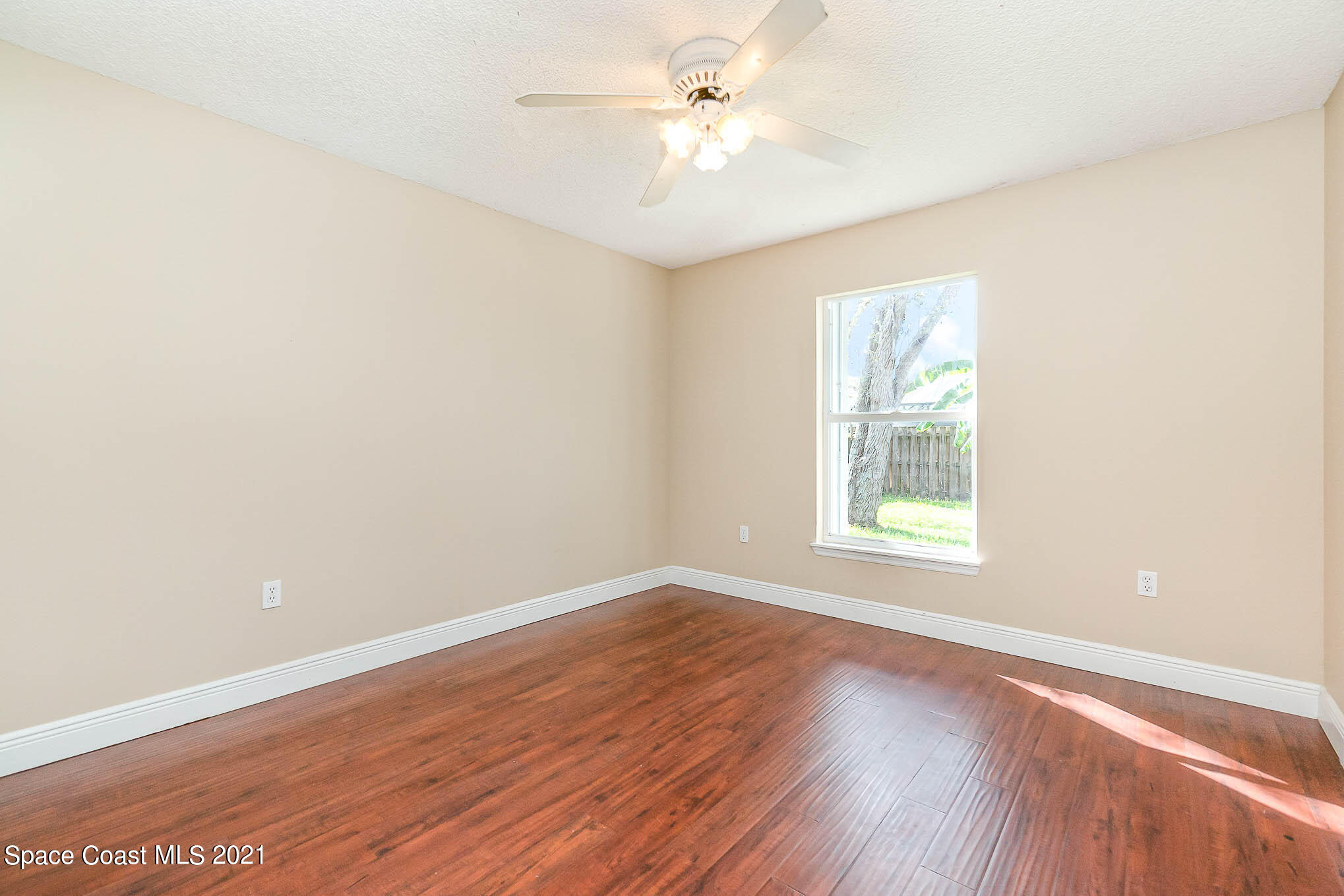 2365 Shady Oak Road Melbourne, FL 32935 - Photo 10 of 18 9 - 2365 Shady Oak Rd (14)