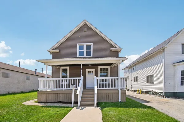 $279,000 | 411 Leach Avenue, Joliet, IL 60432
