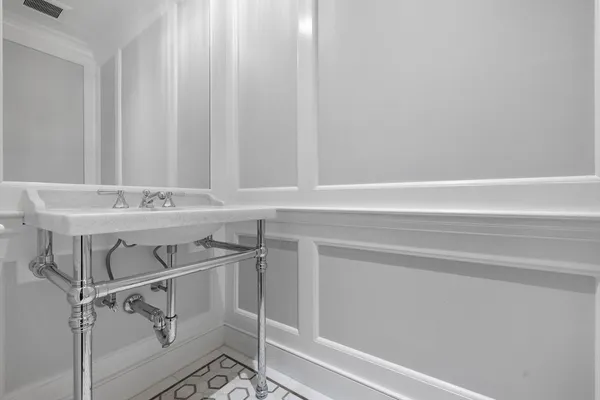 $26,000 | 321 Beacon Street, Boston, MA 02116