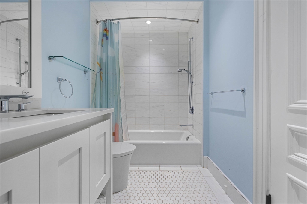 321 Beacon Street Boston, MA 02116 - Photo 8 of 20