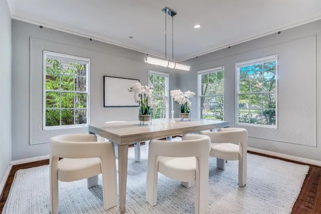 $1,190,000 | 1112 South Canterbury Court, Dallas, TX 75208