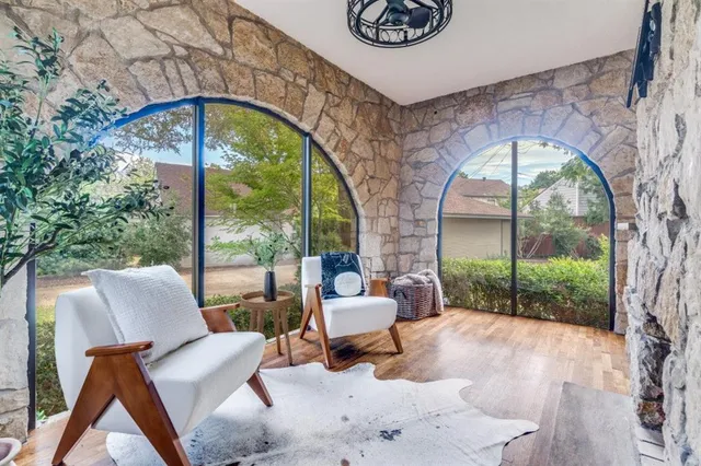 $1,190,000 | 1112 South Canterbury Court, Dallas, TX 75208