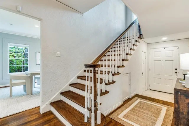 $1,190,000 | 1112 South Canterbury Court, Dallas, TX 75208